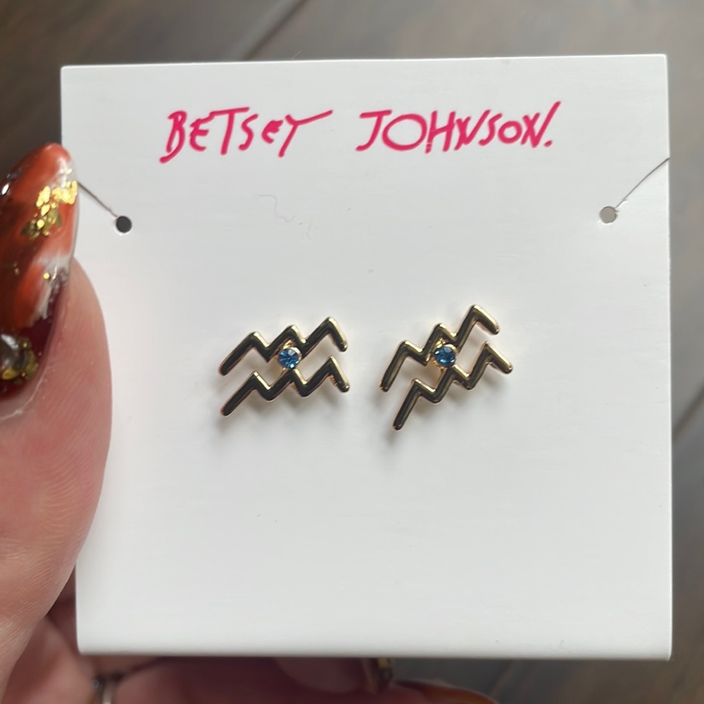 NWT BETSEY JOHNSON Aquarius Earring Studs